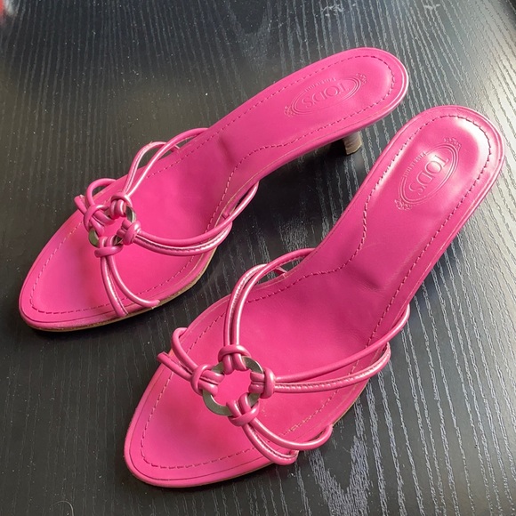 Tod's Shoes - 🎆HP!🎆 Pink Tod’s leather sandal slides 8